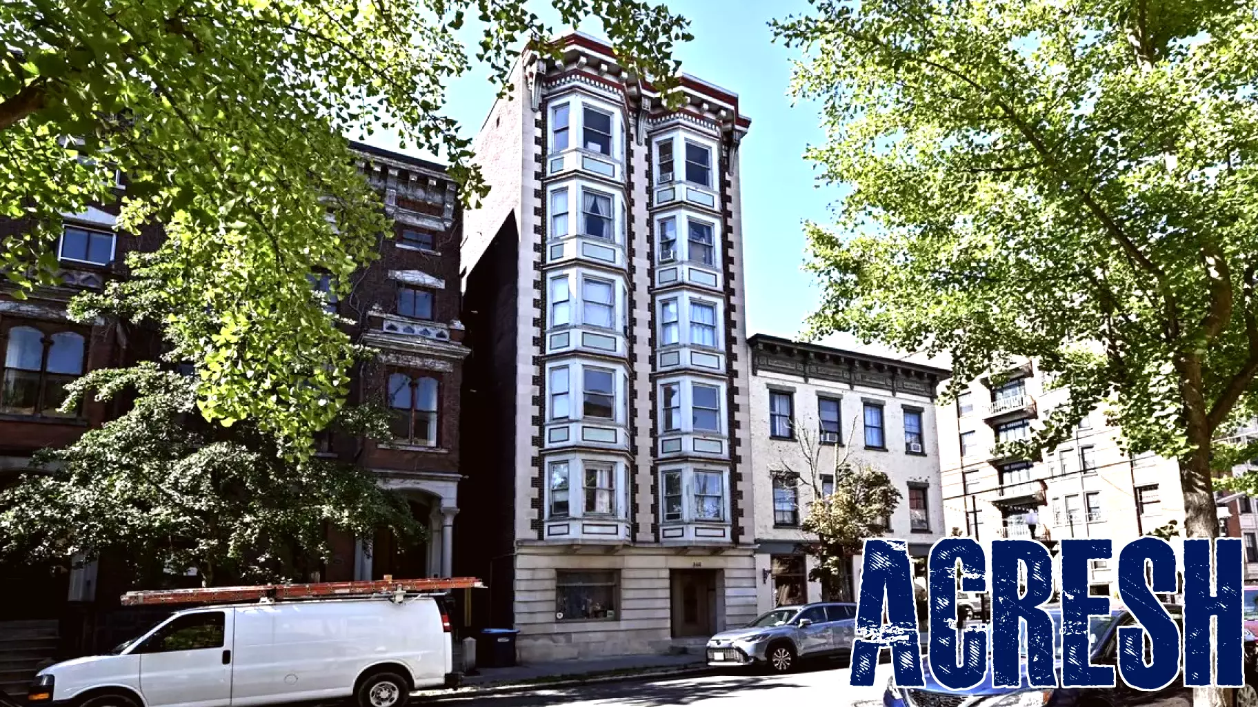 Albany Center Square Apartment Building Changes Hands for $1.55 Million