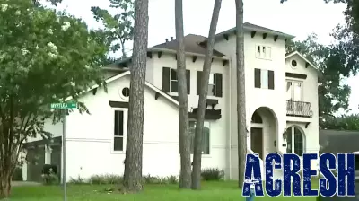 A Vacant $1.7 Million Home Was Headed to Sale. Then Disputed Deed Paperwork Derailed It